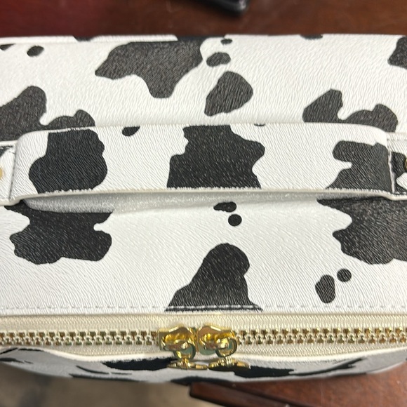 Large Capacity Travel Makeup Bag,Waterproof Portable Travel Cosmetic Bags - Picture 8 of 11